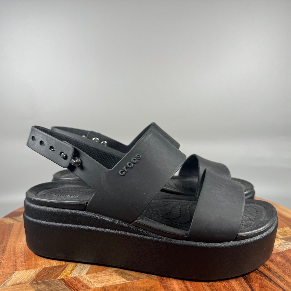 Crocs Brooklyn Low Wedge Sandal Black Platform Women Size 5 206453-060